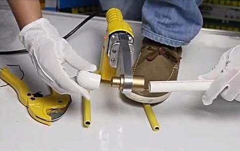 熱熔水管步驟圖文教學(xué)，新手水工師傅都看這學(xué)習(xí)畢業(yè)