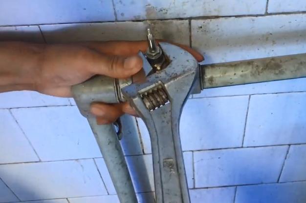 水管閥門(mén)拆卸步驟圖，老師傅全程圖解怎么換！