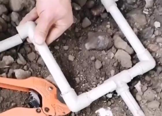 分享ppr管三通漏水怎么辦視頻，不單修好它還省料！