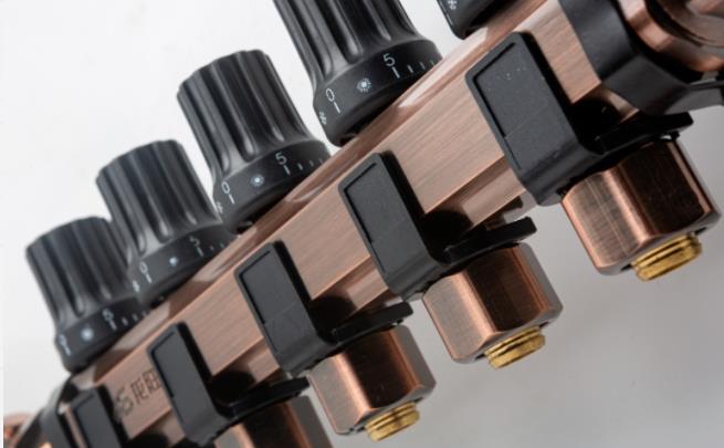 龍勝管奢華古銅大流量地暖分集水器重磅來(lái)襲 龍勝管奢華古銅大流量地暖分集水器重磅來(lái)襲