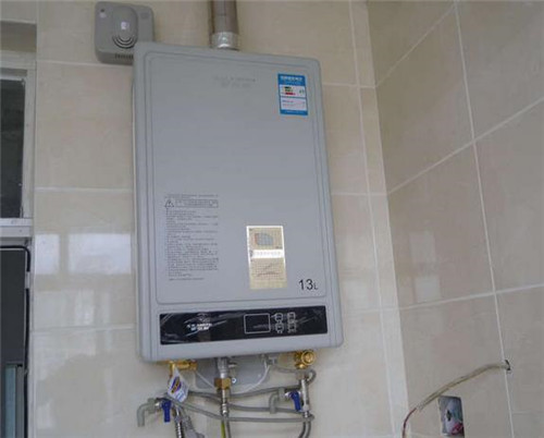 回水式燃氣熱水器很費氣嗎？目前循環(huán)熱水的模式有哪些？