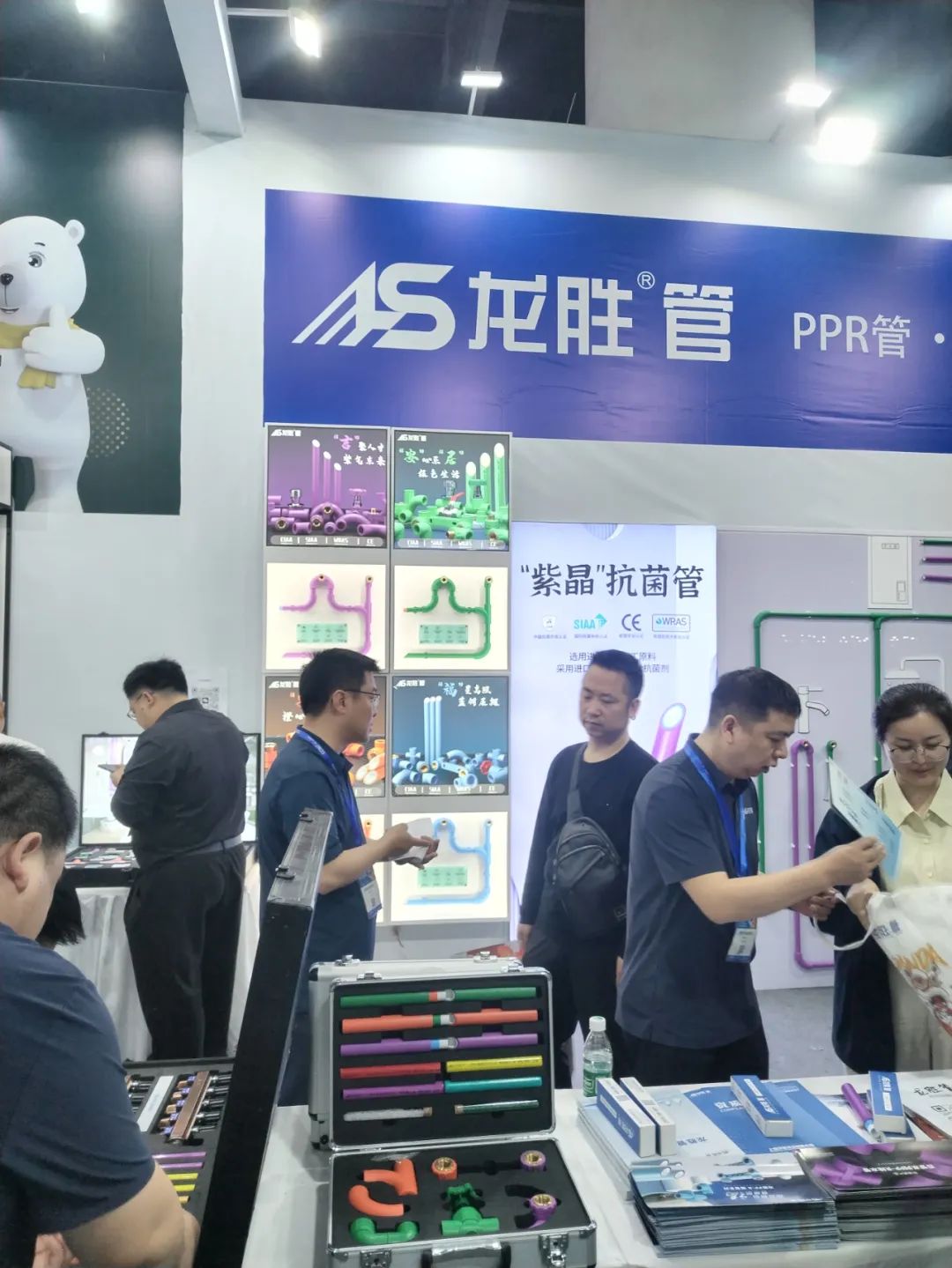 龍勝管2025成都建博會：用科技重塑健康，以藝術(shù)定義未來